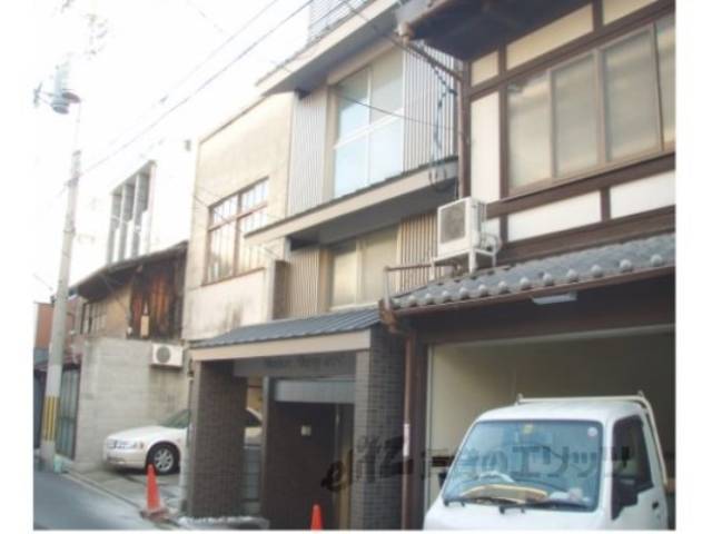 メゾンベリーイースト外観写真1