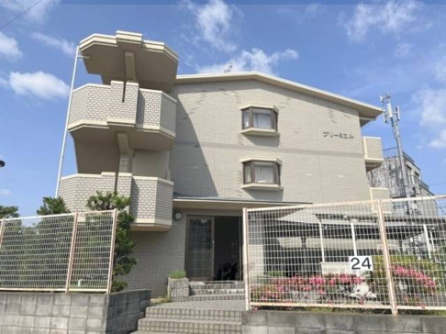 プリーミエル外観写真2