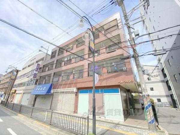 050576の外観写真