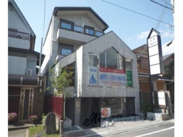 セラヴィ岩倉外観写真1