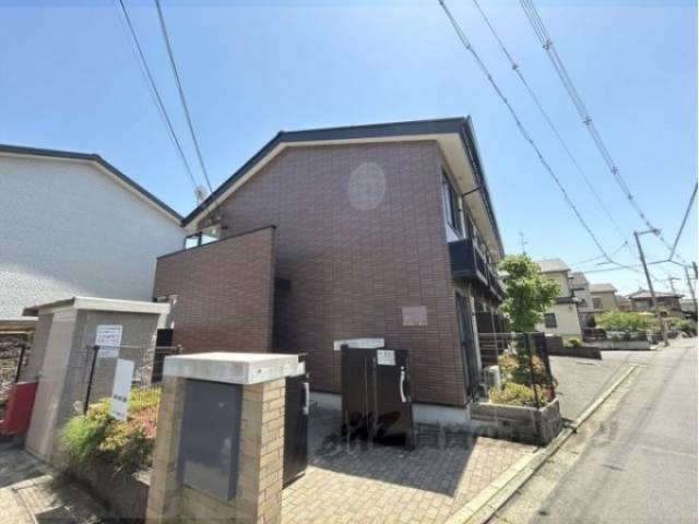 レオパレス茶山外観写真1