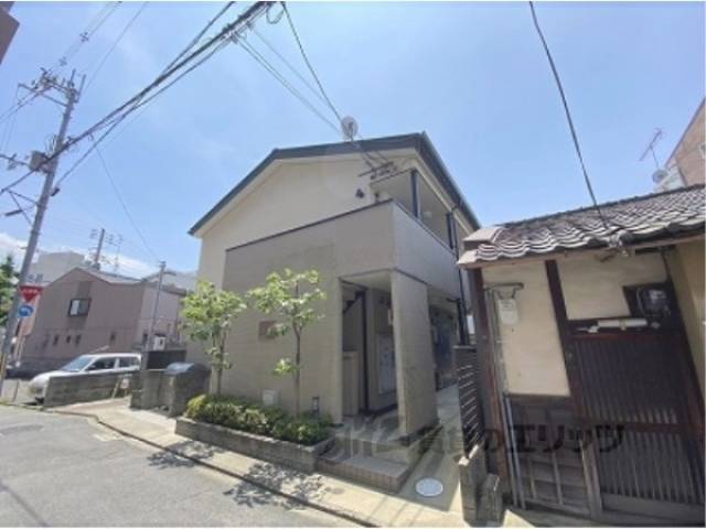 レオパレス里ノ前外観写真2