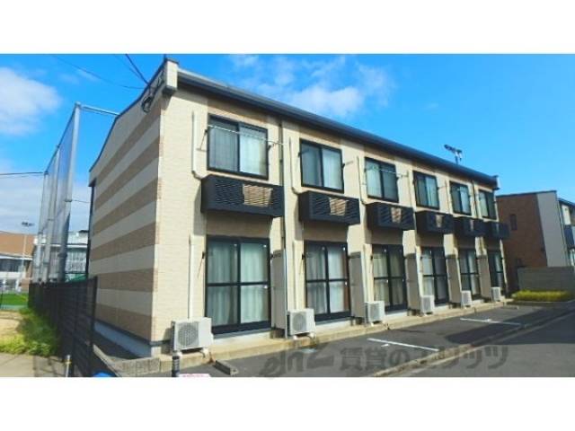 レオパレスカルム長岡京外観写真1