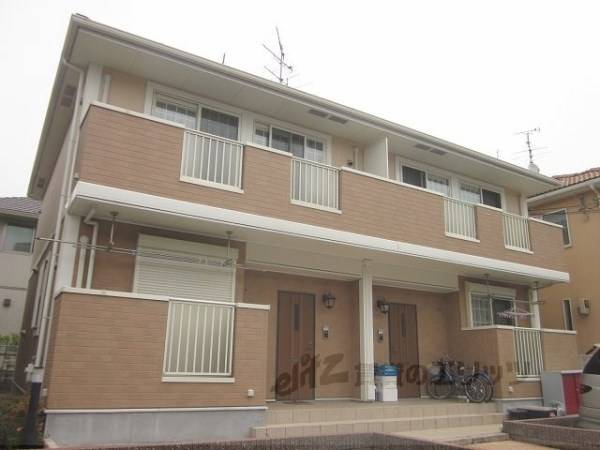 052284の外観写真