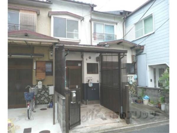 052488の外観写真