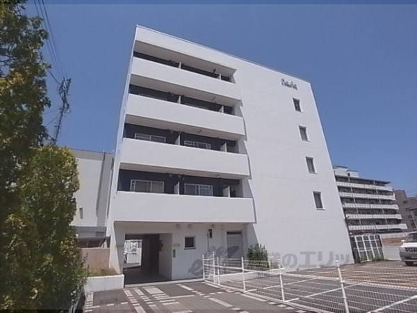 052787の外観写真