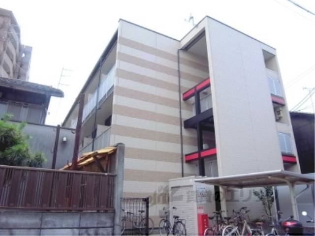 レオパレス琵琶湖外観写真1