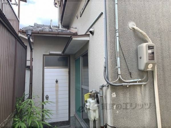 052896の外観写真