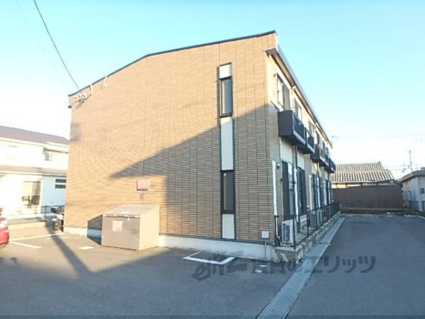 052939の外観写真