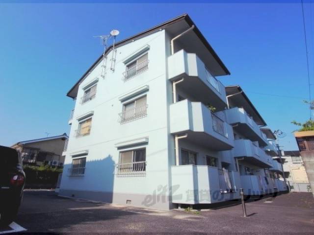 マンション平津外観写真1