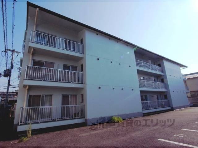 マンション平津外観写真3