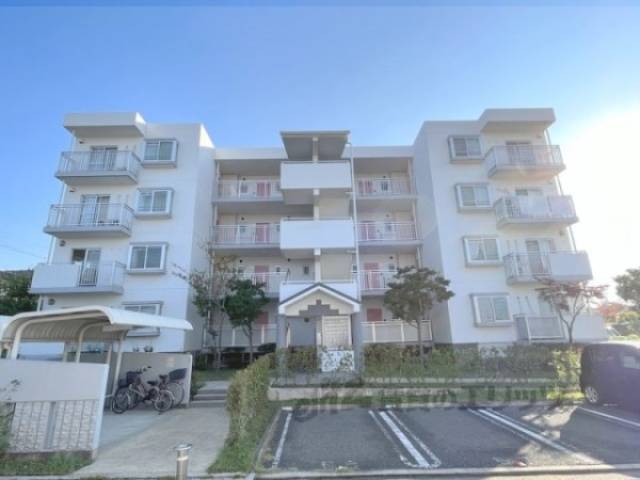 梅美台団地3号棟外観写真2