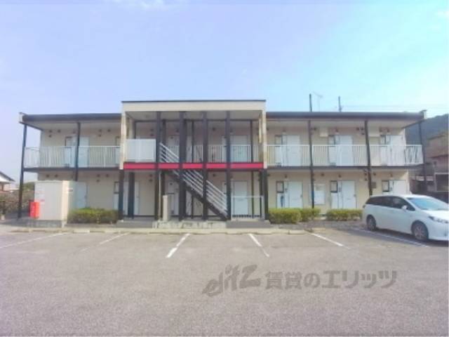 レオパレスシュタインベルク外観写真2