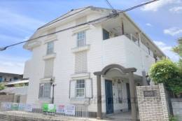 レオパレス牧野第一外観写真