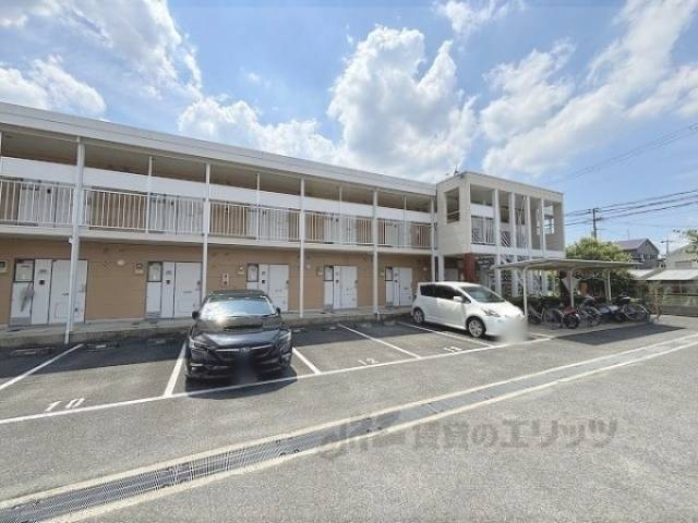 レオパレスルミエール外観写真3