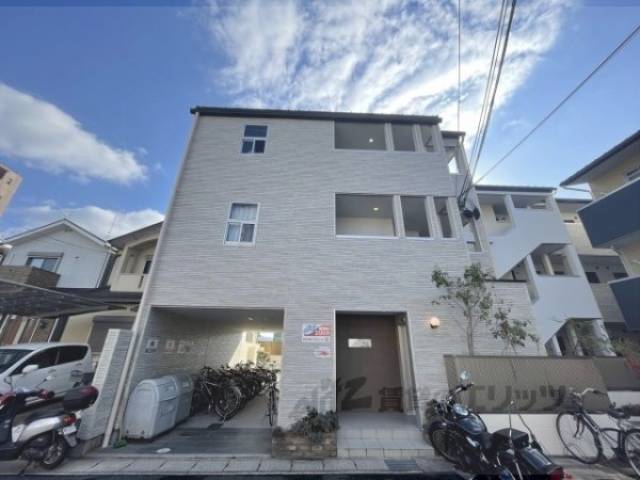 レヴィア椥辻外観写真1