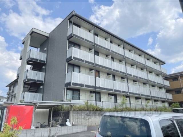 レオパレスビューヒルズテン外観写真3