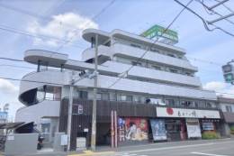 シャンテー招提外観写真