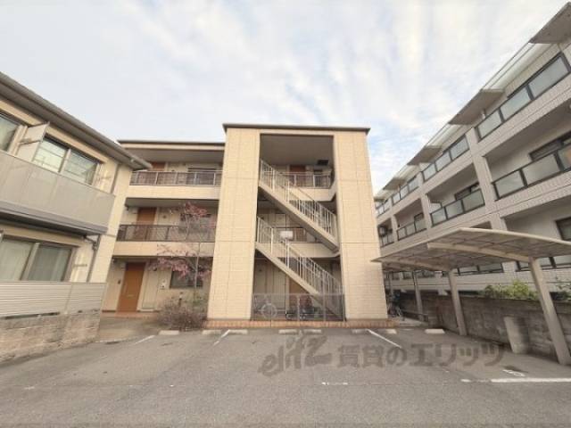 シャーメゾン修学院外観写真2