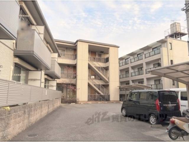 シャーメゾン修学院外観写真3
