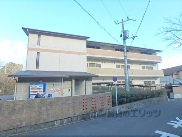 ホワイトハイムＫＡＧＡＭＩＩＳＨＩ外観写真3