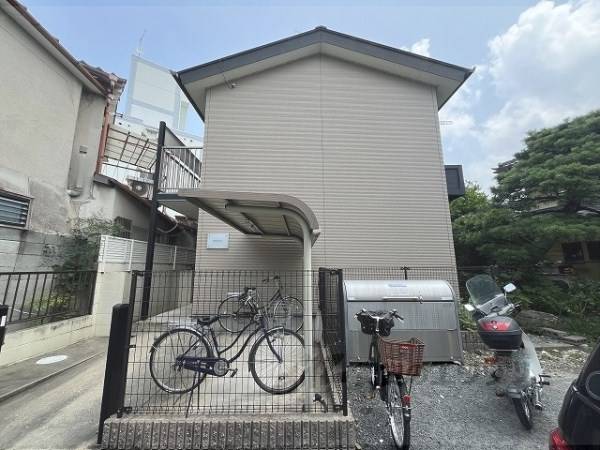 055696の外観写真