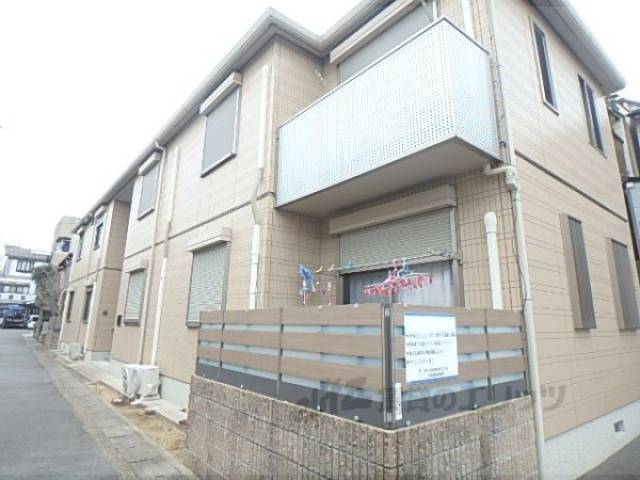 カレン山科外観写真1
