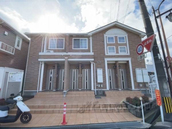 056017の外観写真