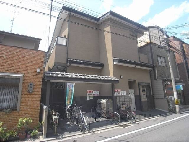 STABLE三条大宮外観写真1