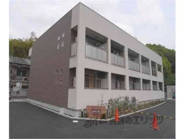 056073の外観写真