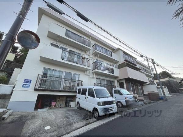 056098の外観写真