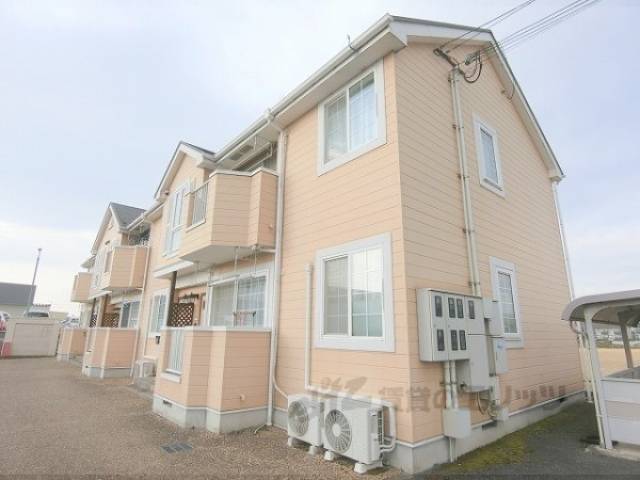 カルフール２外観写真1