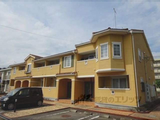 トゥー・ル・モンド外観写真1