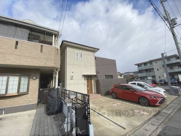 056330の外観写真