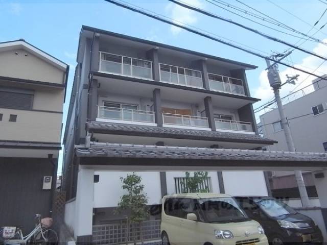 モンシャンブル室町外観写真1