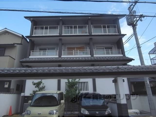モンシャンブル室町外観写真3