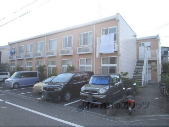 レオパレスＺＩＯＵＮ　ＴＲＥＳ外観写真1