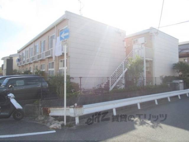 レオパレスＺＩＯＵＮ　ＴＲＥＳ外観写真3