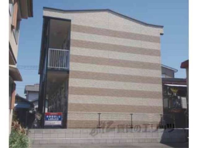 レオパレスハイツ　牧野外観写真1