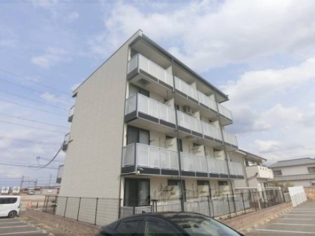 レオパレスエヌリバー外観写真1