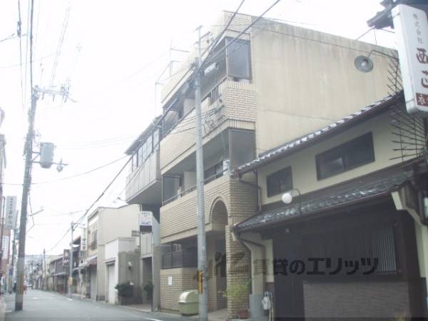 057590の外観写真