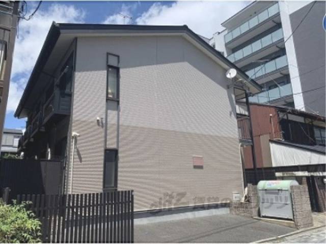 レオパレス御池外観写真1