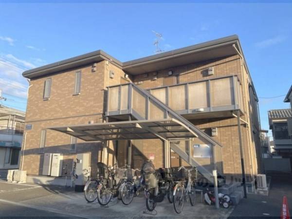 058106の外観写真