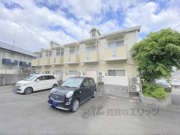 058241の外観写真