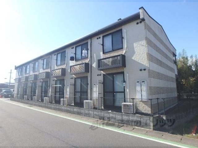 レオパレスヴィラージュロータス外観写真1