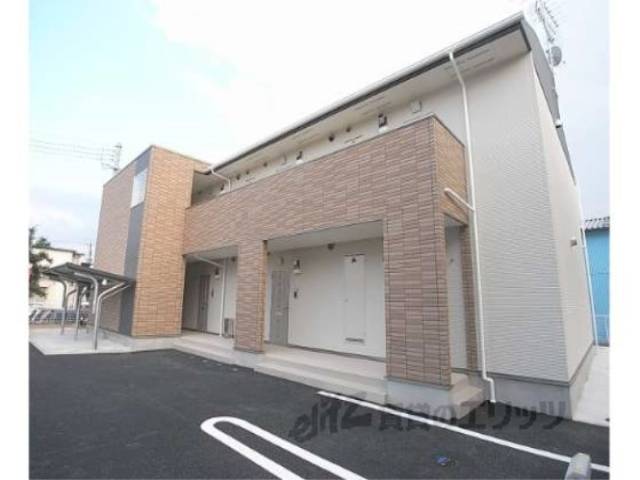 ラトゥール外観写真1