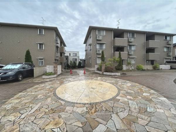 058556の外観写真