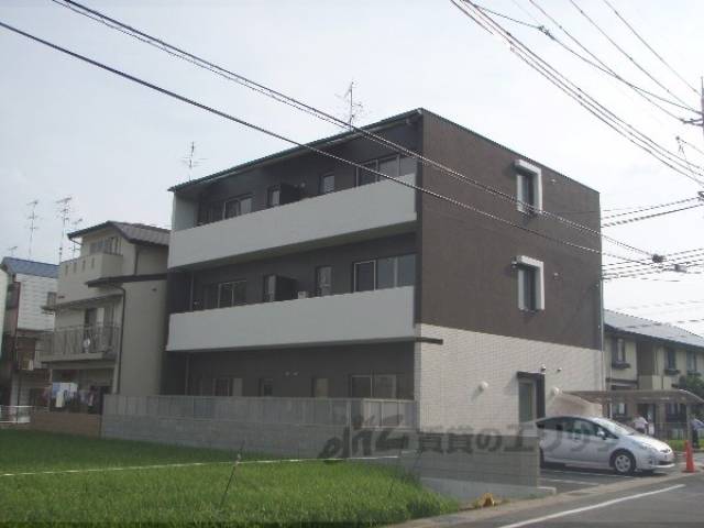 ルネスブリオ外観写真1