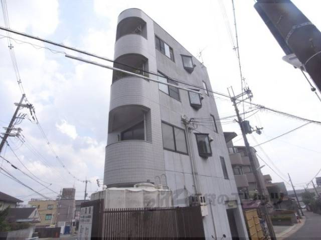 シャトレカルマン外観写真2
