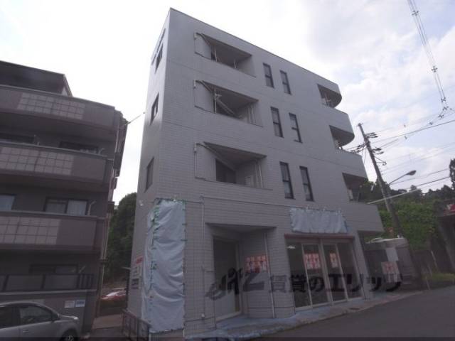 シャトレカルマン外観写真3